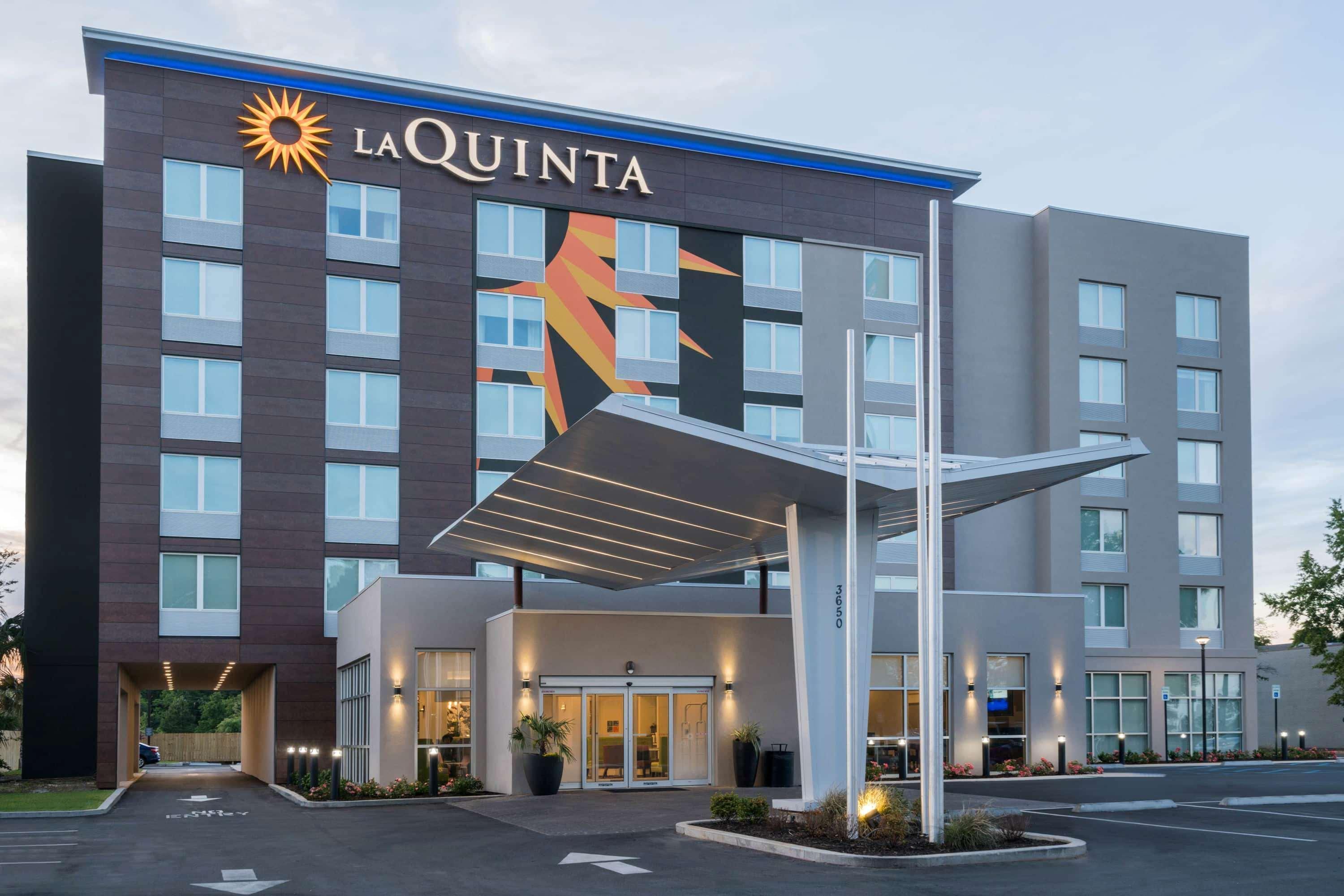 Отель La Quinta By Wyndham Мобил Экстерьер фото